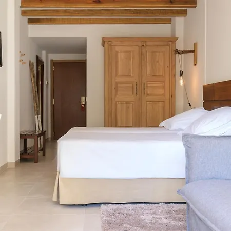 Es Port Hotel